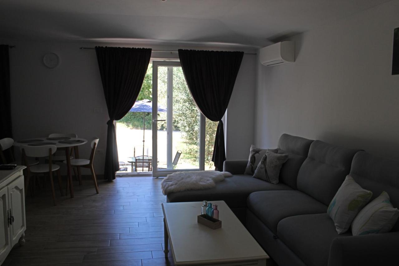 Guest House Ada Galižana Kültér fotó